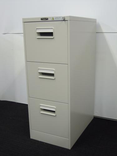 【1台入荷！状態良好！】オカムラ製 　Ａ4ファイルキャビネット　使い易い引き出しタイプの書庫　
                                    中古
            