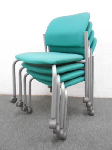 【セット商品】■スタッキングチェア4脚セット　■キャスター付　■グリーン　■コクヨ／KOKUYO【会議チェア】
                                    中古
            