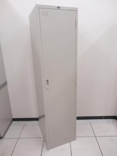 内田洋行製　1人用ロッカー　
                                    中古
            