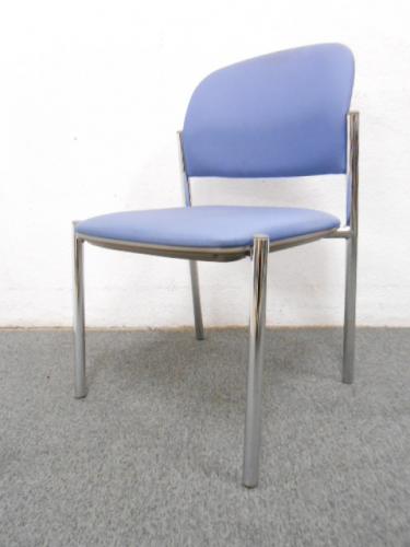 ■スタッキングチェア　■ブルー　■オカムラ（岡村製作所）　【会議チェア】
                                    中古
            
