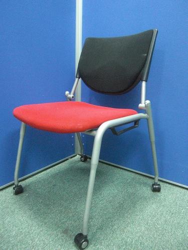 【ミーティングチェア】|オカムラ製|プロスタック|背パットタイプ|【会議チェア】
                                    中古
            