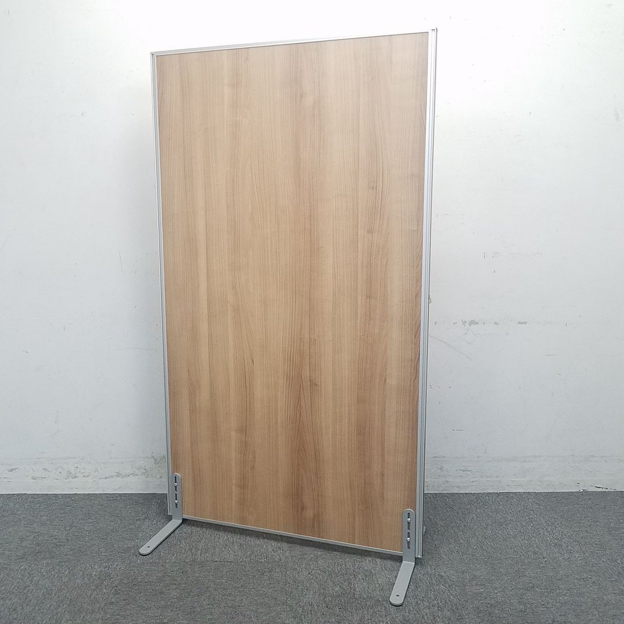 【大量入荷】人気のローパーテーション入荷！中古　オフィス家具　間仕切り　衝立　【メーカー在庫にて保管】
                        メラニンタイプ
                                    新古品
            