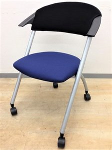 【大量入荷！62脚！】コクヨ製　ネスティングチェア　シンプルデザイン