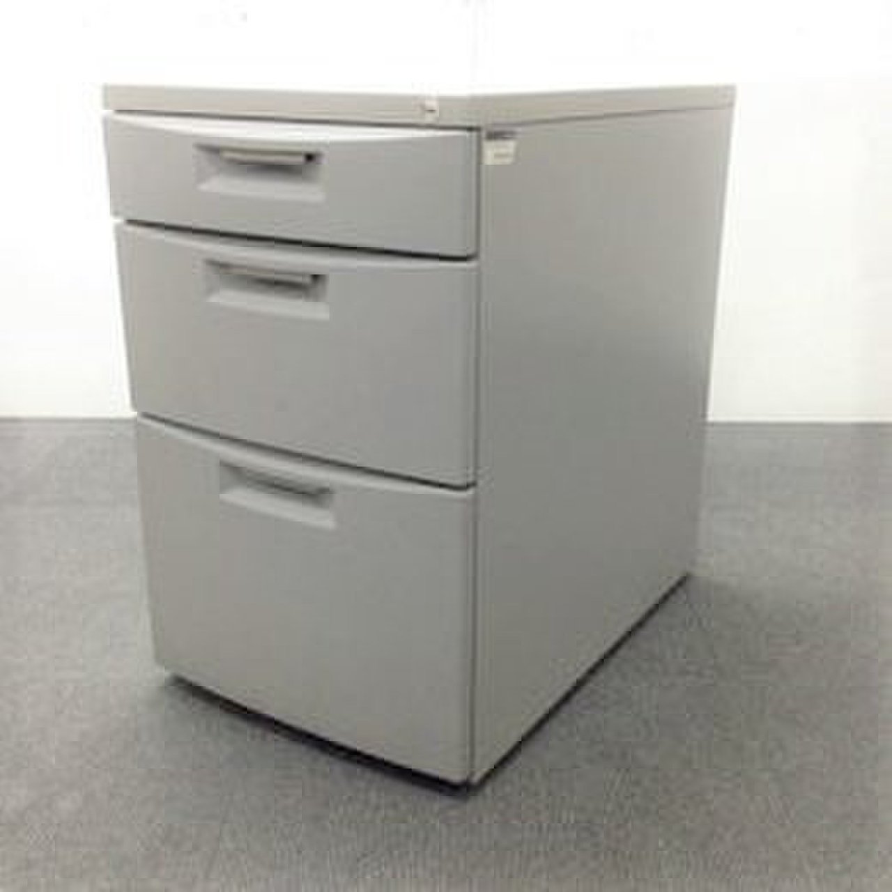 【関西店舗でNo.1の在庫数！】【ロット入荷！】イトーキ製の人気定番ワゴンが入荷致しました！
                        CZ 
                                    中古
            