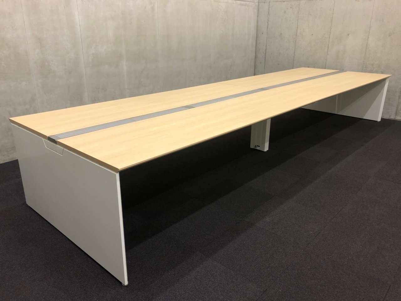 [トレンドはナチュラルです!!]オカムラ(okamura) フリーウェイ 横幅4800mm/ネオウッドライトカラー
                        プロユニット
                                    中古
            