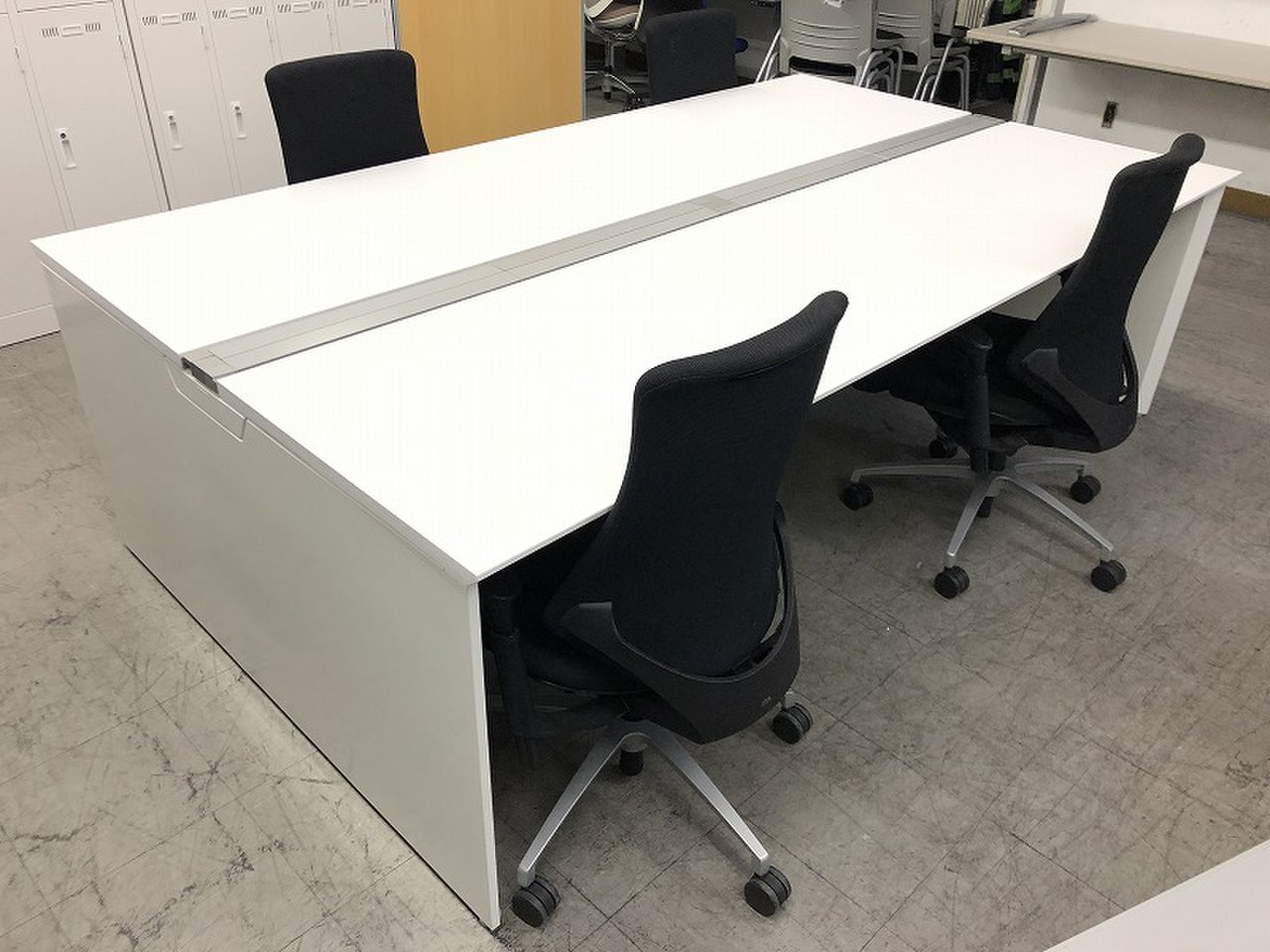 【コミュニケーションの活性化】綺麗なデスクで従業員満足度もアップ☆【関西在庫数ナンバーワン！尼崎店】
                        プロユニットフリーウェイ 
                                    中古
            