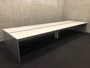 8名対応の大型デスク/最新トレンドのフリーアドレスデスク/ホワイト天板でおしゃれ/■柏倉庫※人気のコクヨ製