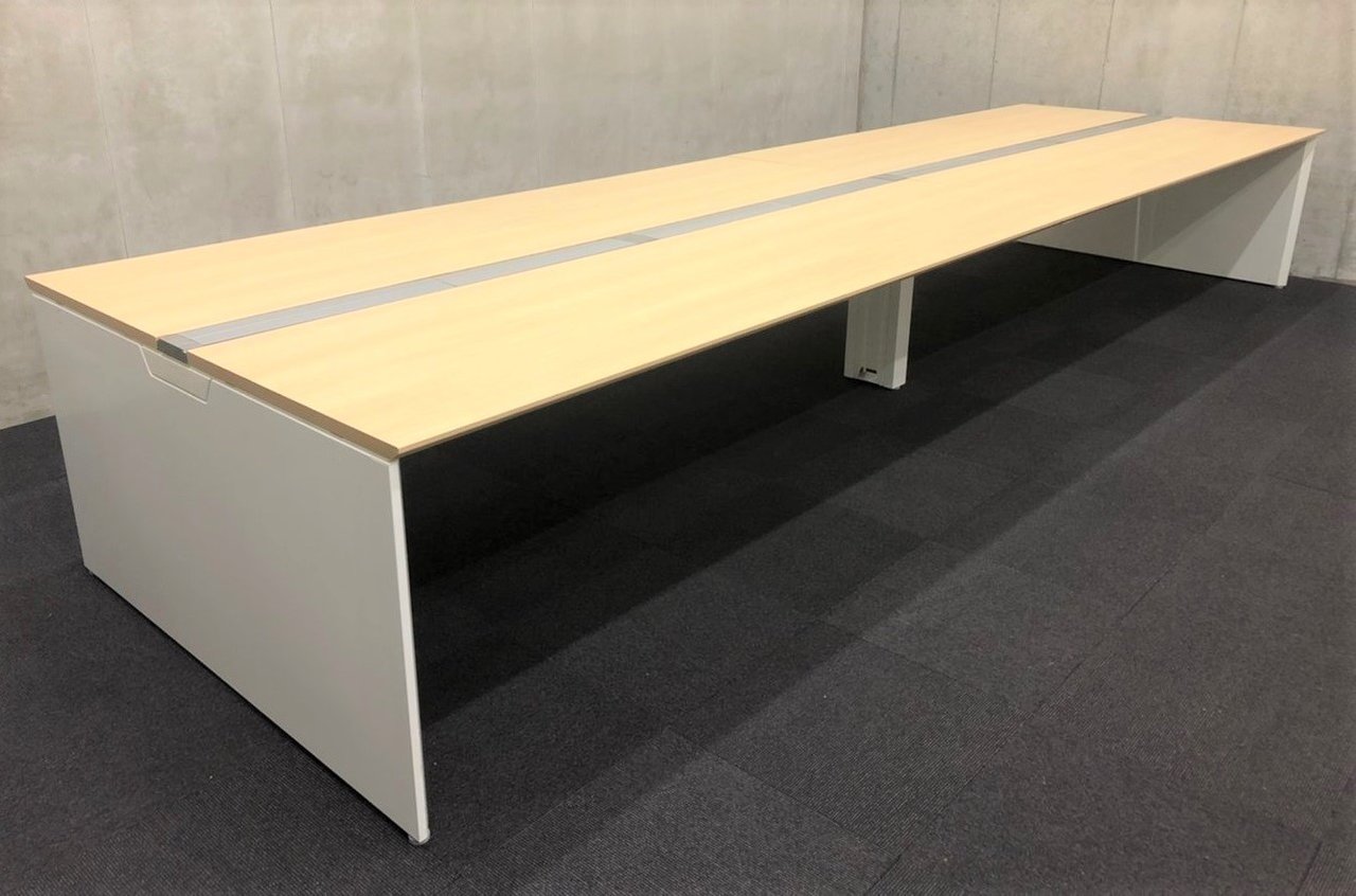 【コミュニケーション活性化！】■オカムラ製　フリーアドレスデスク　ナチュラル　W4800mm！8人用ワークスペース！
                        プロユニット
                                    中古
            