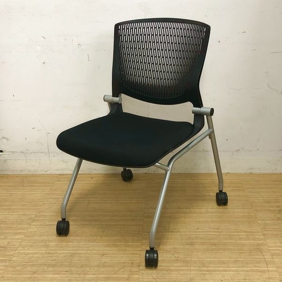 【中古】グラータ  8142QR オカムラ（okamura） ミーティングチェア