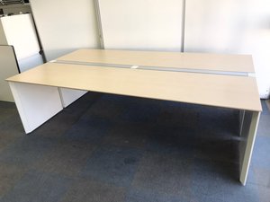 【小キズあり】4名でのご利用がおすすめ！コクヨ製ワークヴィスタ/ナチュラル色【在庫入替セール】