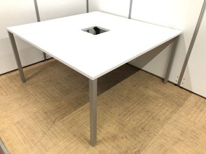 【在庫入替品】【働き方改革に最適】フレキシブルに活躍するワークテーブル