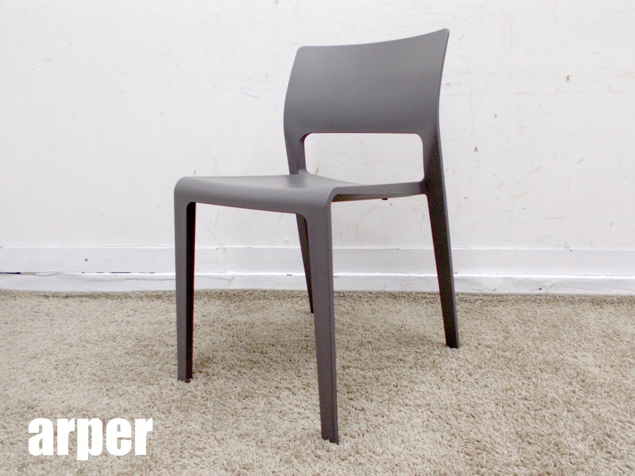 arper/アルペール　Juno / ジュノ ダイニングチェア　グレー
                        その他シリーズ
                                    中古
            