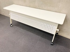 【倉庫在庫品】国内メーカー新品テーブルがこの価格！！