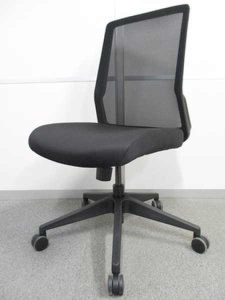 【テレワーク(在宅ワーク・リモートワーク)を始める方に是非】メッシュ素材で高い通気性を誇るオフィスチェア
                        STM-45
                                    新品
            