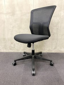 人気のメッシュチェア！ブラックでおしゃれにオフィスができます！