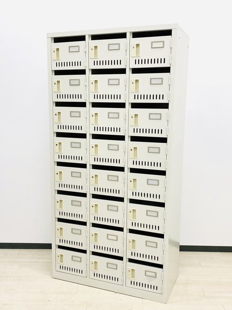 【在庫一掃セール】【収納の王様！】
24名分の靴が入れられる！
教室の入口などにおすすめ！/ｈ