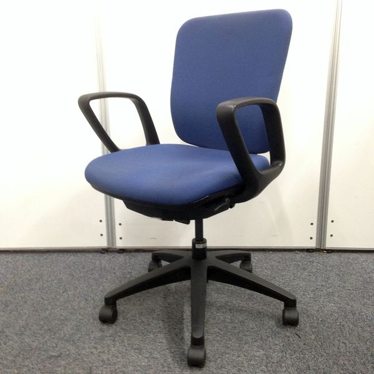 【在庫入れ替えセール：6,800円⇒4,760円】【Miチェア】【定番商品続々入荷！】内田洋行製｜エムアイチェア【クリーニング済】☆
                        Mi（エムアイ） 
                                    中古
            