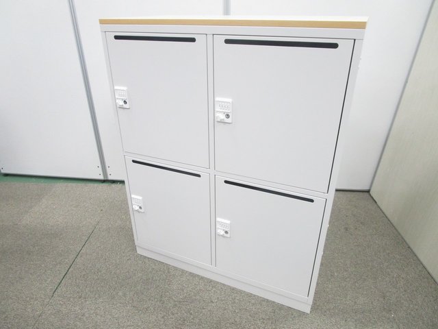 【中古】その他シリーズ  井上金庫 4人用更衣ロッカー