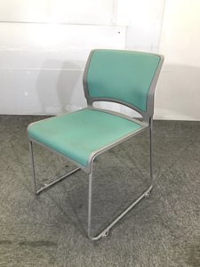 【スタッキングチェア】グリーン/ロット入荷/8127ZZ