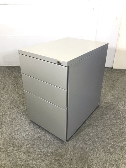 【中古】その他シリーズ  Steelcase（スチールケース） ワゴン3段