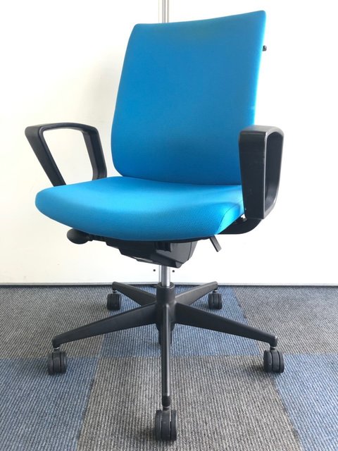 【中古】ウィザード   コクヨ（KOKUYO） 肘付ハイバックチェア