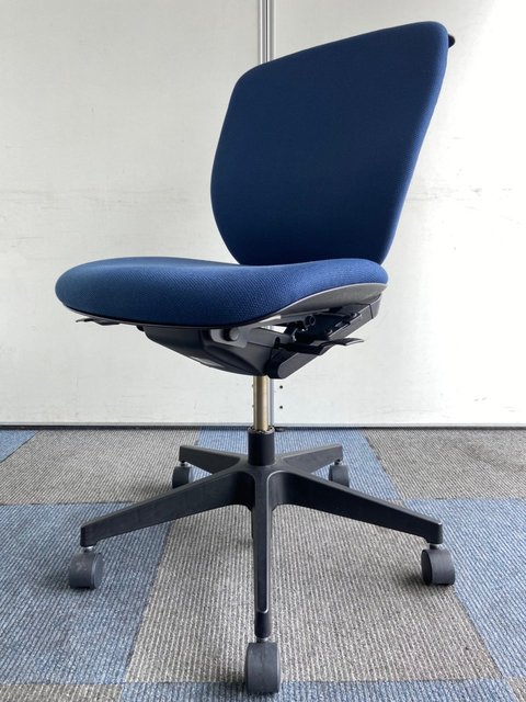 【中古】プラオ  KE-240GSHT1B2 イトーキ（ITOKI） 肘無ローバックチェア