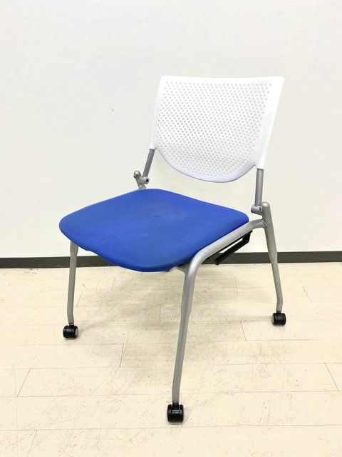 【中古】プロスタック   オカムラ（okamura） スタッキングチェア