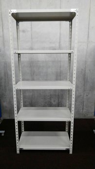 上下ボルト式タイプの中古ラックが1台入荷致しました！！　天地5段　耐荷重：段/150kg　全段で750kgまで！
 ※マテハン本舗の中古商品は、千葉県柏市に在庫がございます。