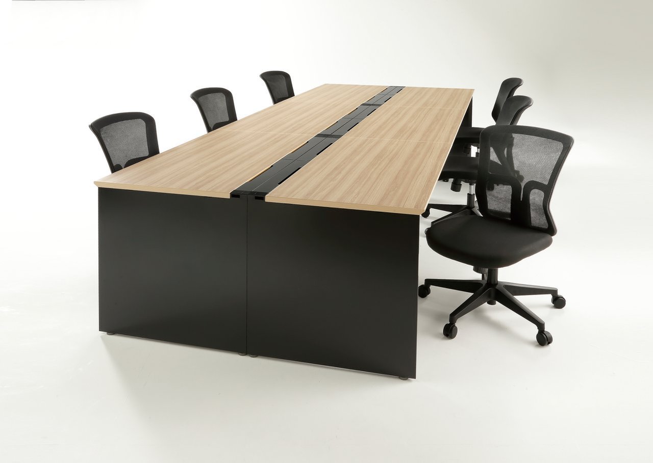 人気のおしゃれフリアド！増連可能｜横幅3600mm｜天板と本体の色をお選び頂けます！【オフィス家具】【新品】※椅子は別売です！
                        XTR
                                    新品
            