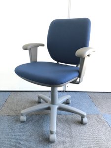 【肘付きでこの価格！？】お求めやすいローコストチェア