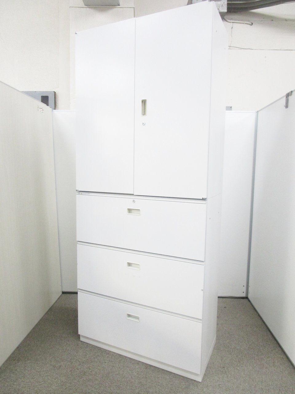 【書庫の王道商品！】ロングセラー商品！上段両開き、下段3段引き出しの書庫セット！
                        シンライン 
                                    中古
            