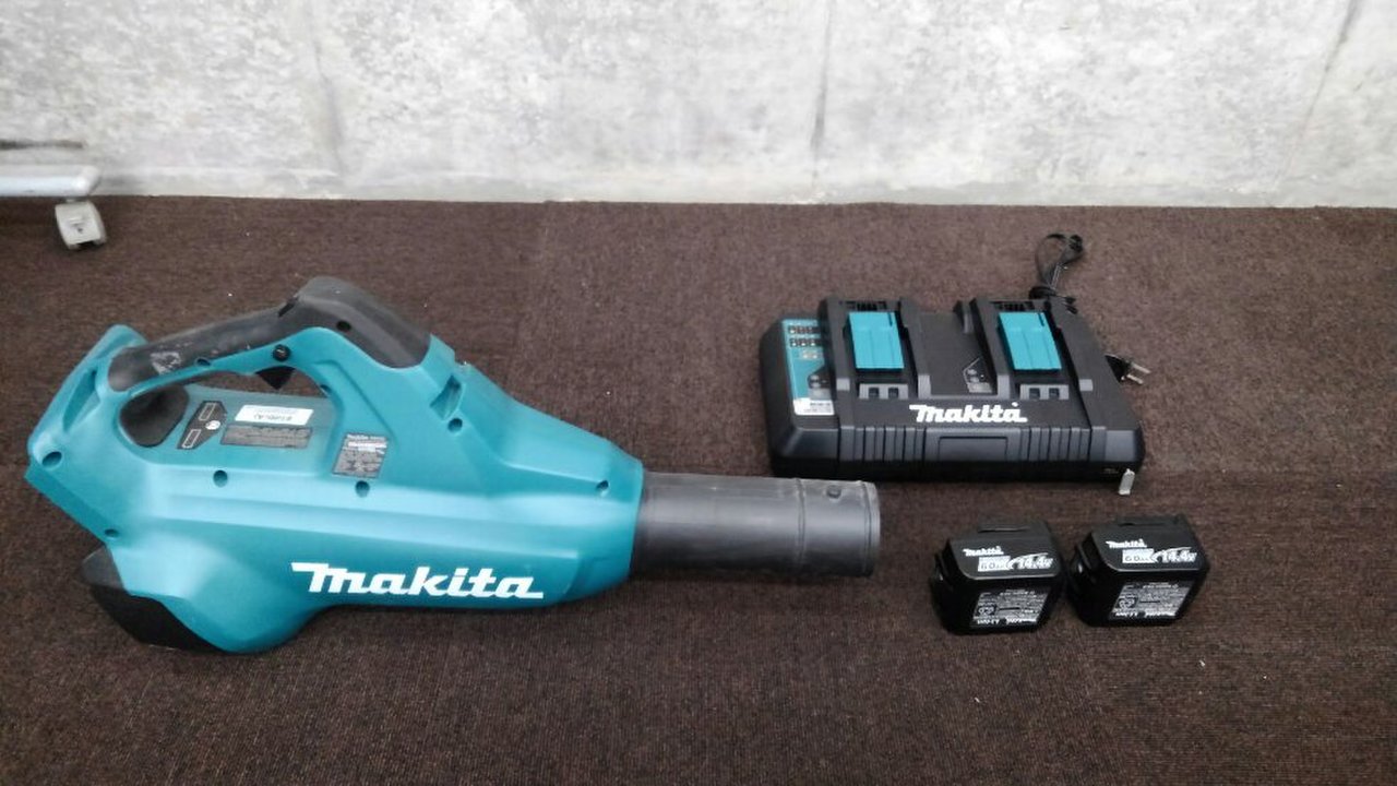 ついに世界のマキタ商品が入荷致しました！！　マキマキセットシリーズ①　充電式ブロワ(XBU02)1台+充電器(DC18RD)1台+バッテリー(BL1460B)×2 1セット限定！！
※マテハン本舗の中古商品は、千葉県柏市に在庫がございます。
                        その他シリーズ
                                    中古
            