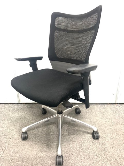 【中古】フィーゴメッシュ   オカムラ（okamura） 肘付ローバックチェア