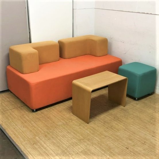 【中古】その他シリーズ  Steelcase（スチールケース） 応接セット一式