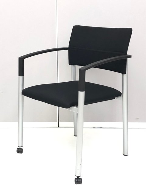 【中古】アルフォルムⅢ  L645AE オカムラ（okamura） スタッキングチェア