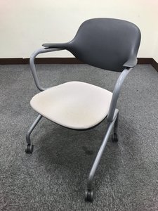 【⑥】【ロット入荷！】横に重ねていくネスティングチェア　商品入れ替えのため破格のご案内