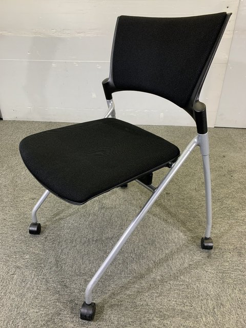 【中古】マノス  KLC-320CB-T1T1 イトーキ（ITOKI） ネスティングチェア