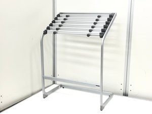 【定価約6万円】
まだまだ需要あります！
雑誌や新聞を吊るす用に！
コクヨ製