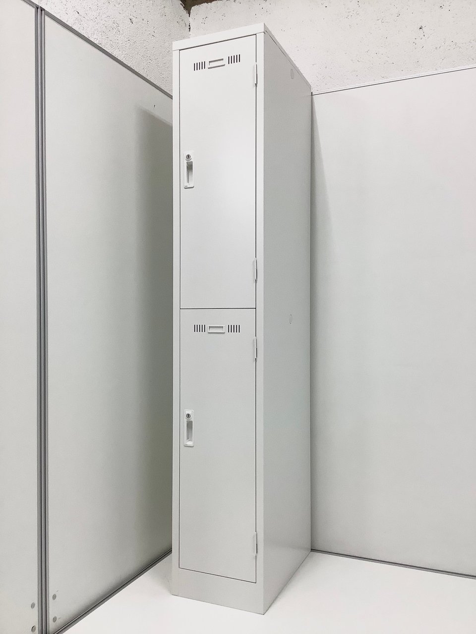 展示品／未使用品／人気／シリンダー錠／鍵2本付　◆SEIKO／生興　◆SLKロッカー（ホワイトタイプ）　
                        ＳＬＫロッカー
                                    新古品
            