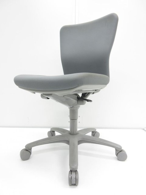 【中古】カロッツァ   オカムラ（okamura） 肘無ローバックチェア