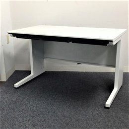 【6台入荷！】｜平机｜事務机｜コクヨの定番ホワイトデスク