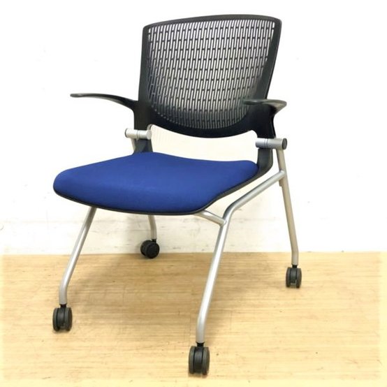 【在庫入替価格】【ロット入荷】スペースの有効活用推進　移動が簡単・スムーズ　会議室やミーティングスペースにぜひ　オカムラ　グラータ