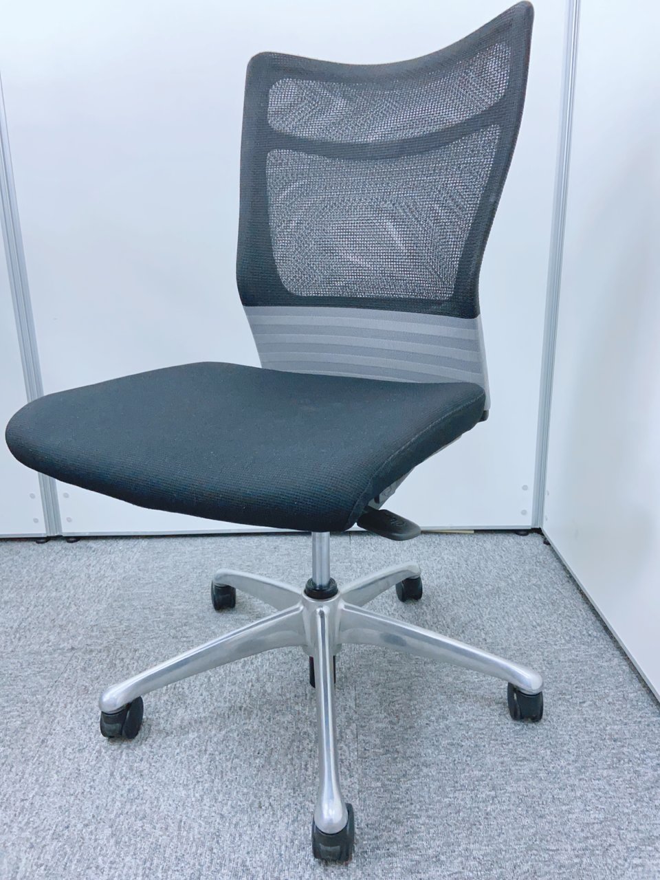 オカムラ製、フィーゴメッシュ！！暑い季節はメッシュが重宝！！【関西在庫数ナンバーワン・尼崎店】
                        フィーゴメッシュ 
                                    中古
            