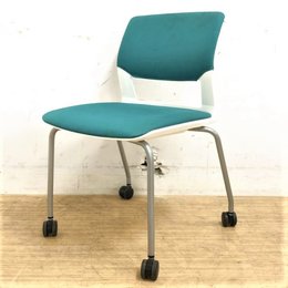 【ロット入荷】スタイリッシュでスタンダード　定番のスタッキングチェアが会議をサポート