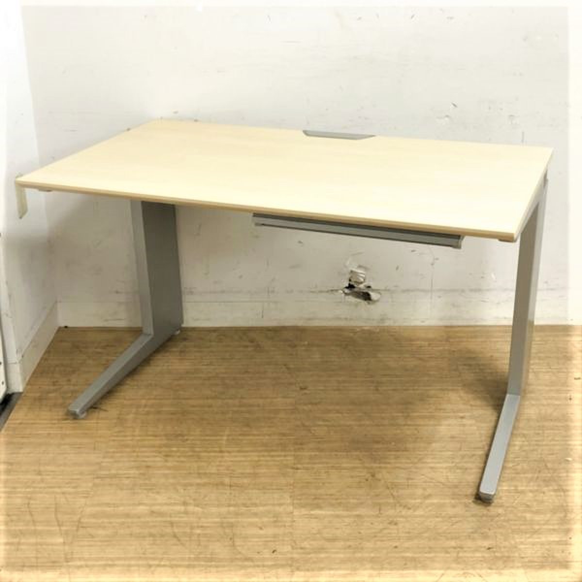 【在庫入替価格】【スタイリッシュかつ確かな実用性を兼ね備える】独特な雰囲気の木目×シルバー　使いやすいサイズ感◎
                        プロユニット 
                                    中古
            