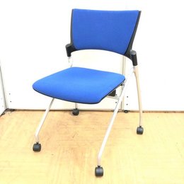 【6脚入荷】ミーティングシーンに最適なネスタブルチェアまとめて入荷！！