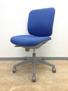 オカムラ製　CG-Rチェア　ブルー色　コストパフォーマンスに優れた商品!【中古】【オフィス家具】【東京】【大阪】【愛知】【岐阜】