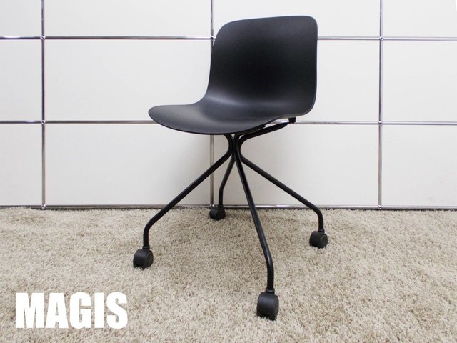 【中古】トロイ チェア   MAGIS（マジス） 肘無ローバックチェア