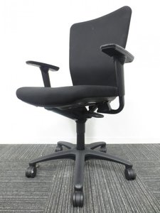 【12脚限定】オカムラ｜カロッツァ｜シンプルかつ使いやすい人気チェア【関西在庫数ナンバｰワン・尼崎店】