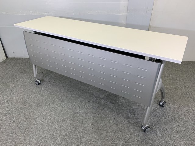 【中古】その他シリーズ THK-154SKN-ZEW9 イトーキ（ITOKI） スタックテーブル(長机/折りたたみ/会議用)